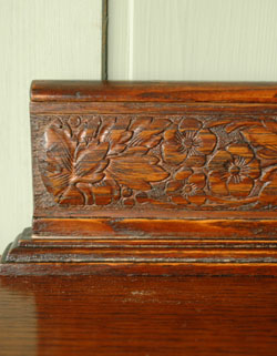 本棚と机。両方欲しい人のためのアンティークブックケース