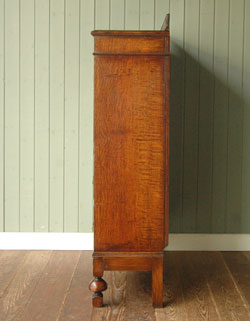 本棚と机。両方欲しい人のためのアンティークブックケース