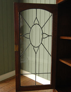 本棚と机。両方欲しい人のためのアンティークブックケース