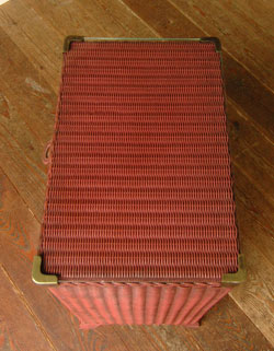 サイドテーブル代わりに最適。ロイドルームボックス