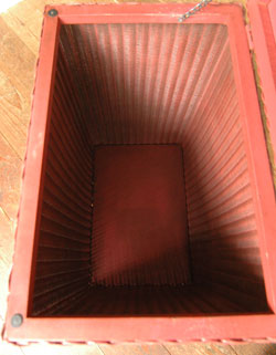 サイドテーブル代わりに最適。ロイドルームボックス