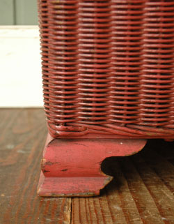 サイドテーブル代わりに最適。ロイドルームボックス