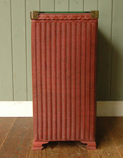 サイドテーブル代わりに最適。ロイドルームボックス