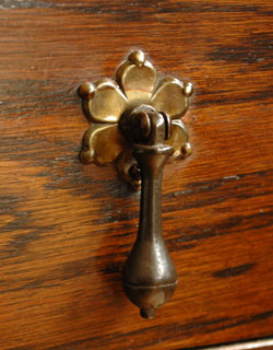 本棚と机。両方欲しい人のためのビューローブックケース