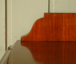 私のお家がギャラリーに変身！美しいガラスのキャビネット