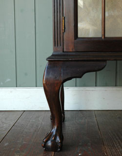 私のお家がギャラリーに変身！美しいガラスのキャビネット