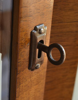 k-571-f アンティーク ガラスキャビネット