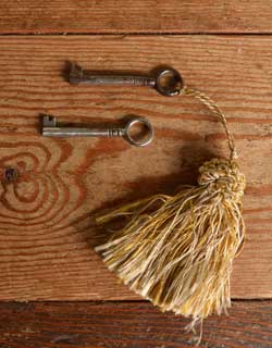 k-737k-f アンティークビューローブックケースの鍵