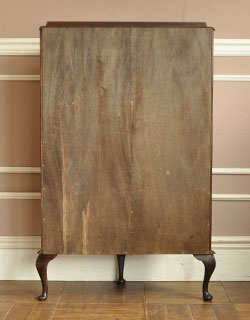 k-748-f アンティークガラスキャビネットの後ろ