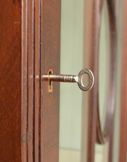 k-787-f アンティークガラスショーケースの鍵穴