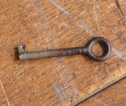 k-789-f アンティークガラスブックケースの鍵