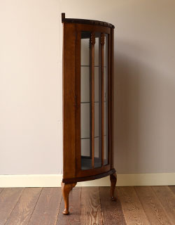 k-796-f アンティークガラスキャビネットの横