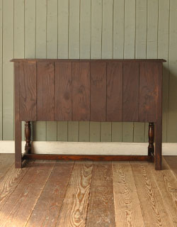 k-817k-f アンティークサイドボードの後ろ