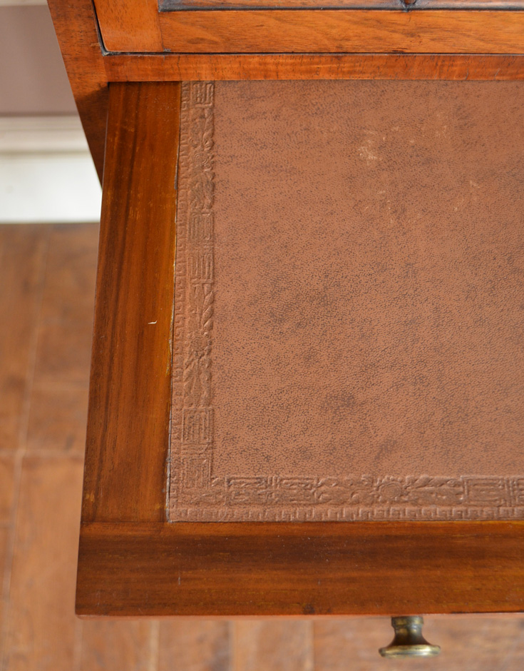 k-826-f アンティークキャビネットのデスク