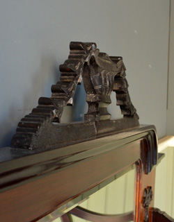 k-881-f アンティークパーラーキャビネットのトップ