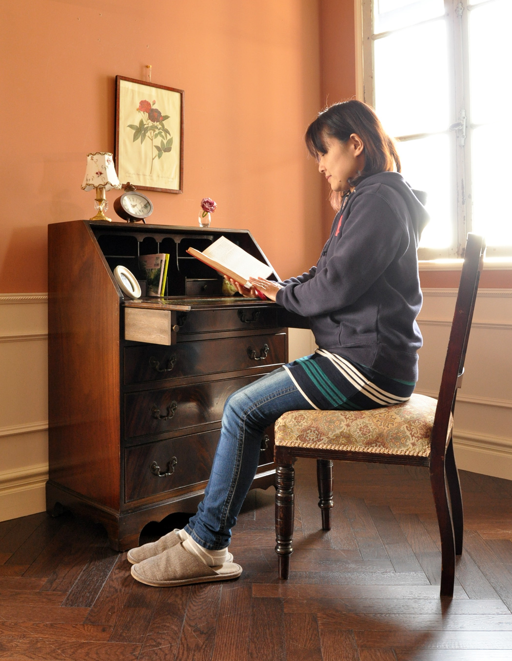 k-903-f アンティークビューローのモデル入り