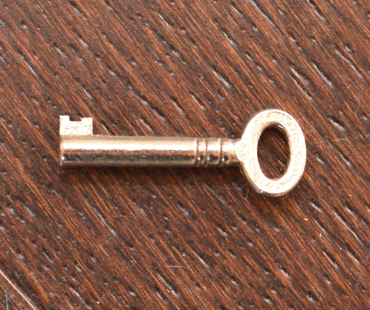 k-938-f アンティークガラスキャビネットの鍵