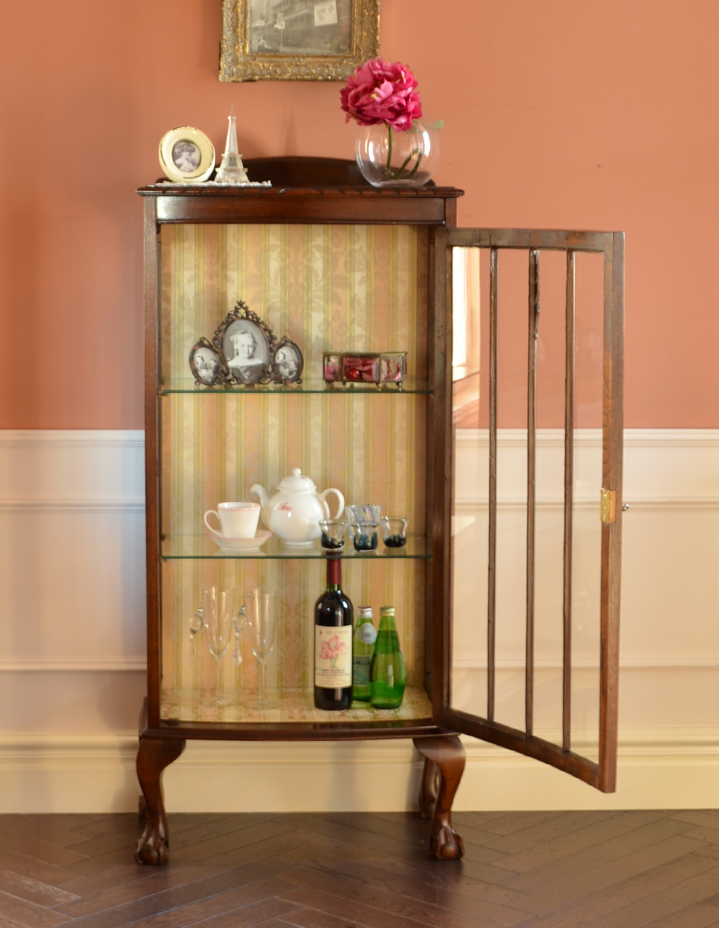 k-938-f アンティークガラスキャビネットのオープン時