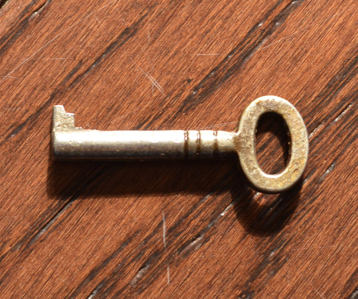 k-951-f アンティークガラスキャビネットの鍵