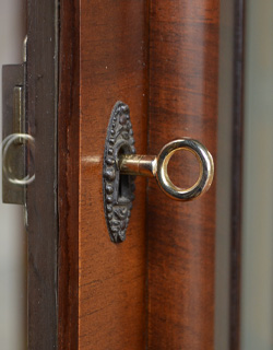 k-954-f アンティークガラスキャビネットの取っ手