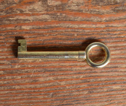k-954-f アンティークガラスキャビネットの鍵