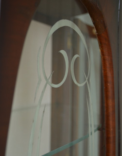 k-954-f アンティークガラスキャビネットの装飾