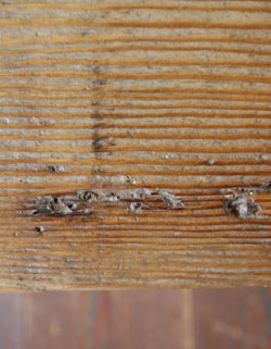 座って、使って、収納バッチリ。アンティークブランケットBOX