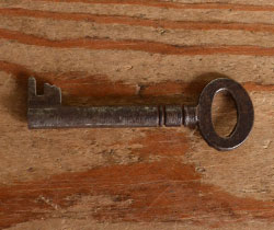 m-263-f アンティークサイドボードの鍵