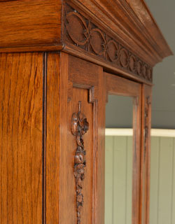 m-270-f アンティークワードローブの彫り