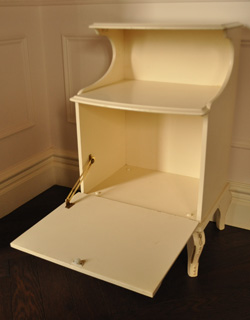 m-329-f アンティークベッドサイドキャビネットの扉内