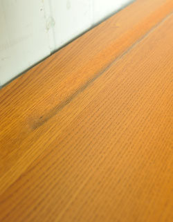 家族の集まるリビングをグッとオシャレに。アンティーク アーコール サイドボード