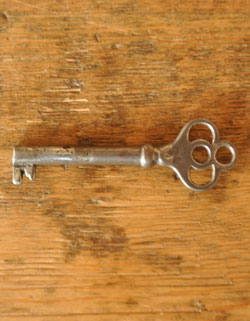 上品でシンプルな佇まいが魅力的な
アンティーク ビューロー