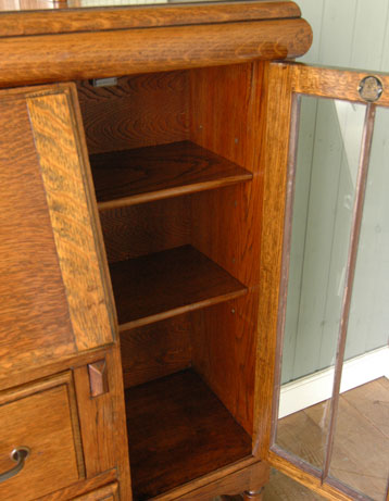 大人気の３ＷＡＹキャビネット
アンティーク　サイドバイサイド