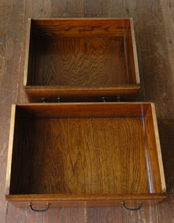 大人気の３ＷＡＹキャビネット
アンティーク　サイドバイサイド