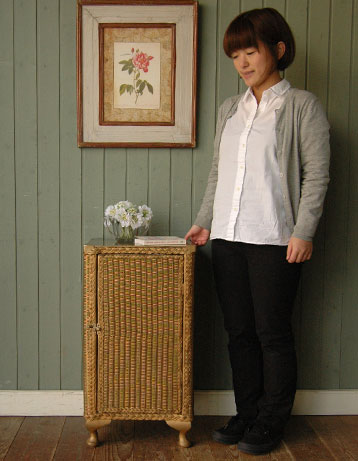 心やすらぐ癒しの空間をあなたに･･･ロイドルーム テーブル