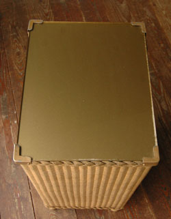 心やすらぐ癒しの空間をあなたに･･･ロイドルーム テーブル