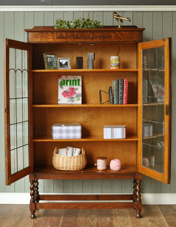 q-160-f アンティークブックケース