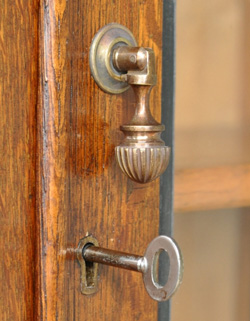 q-160-f アンティークブックケース