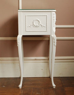 q-161-f アンティークベッドサイドチェスト