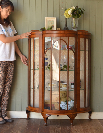 q-165-f アンティーク ガラスキャビネット