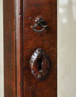 q-169-f アンティーク ガラスキャビネット