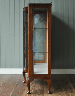 q-172-f アンティーク ガラスキャビネット