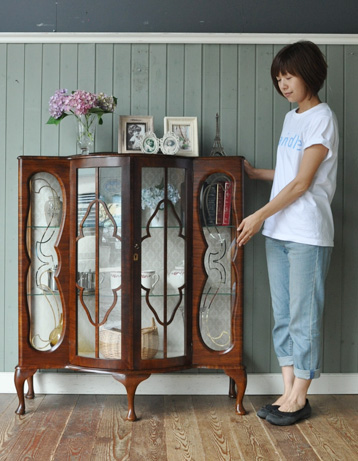 q-172-f アンティーク ガラスキャビネット