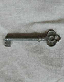 q-172-f アンティーク ガラスキャビネット