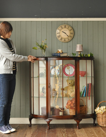 q-206-f アンティーク ガラスキャビネット