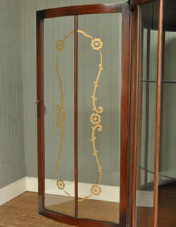 q-206-f アンティーク ガラスキャビネット