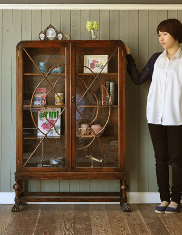 q-209-f アンティークブックケース