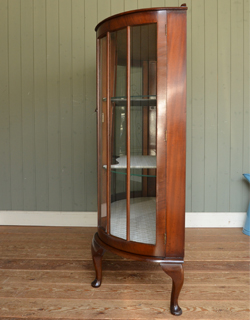 q-225-f アンティーク ガラスキャビネット
