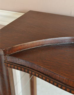 私のお家がギャラリーに変身！美しいガラスのキャビネット