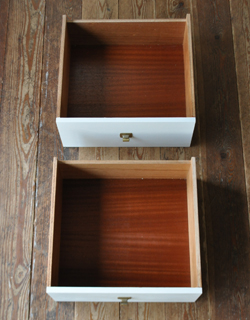 q-237-f アンティークワードローブ